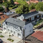 Rev-fueloep Panzio Bed & Breakfast