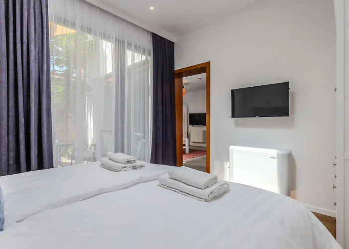 Rev-fueloep Panzio B&B Révfülöp